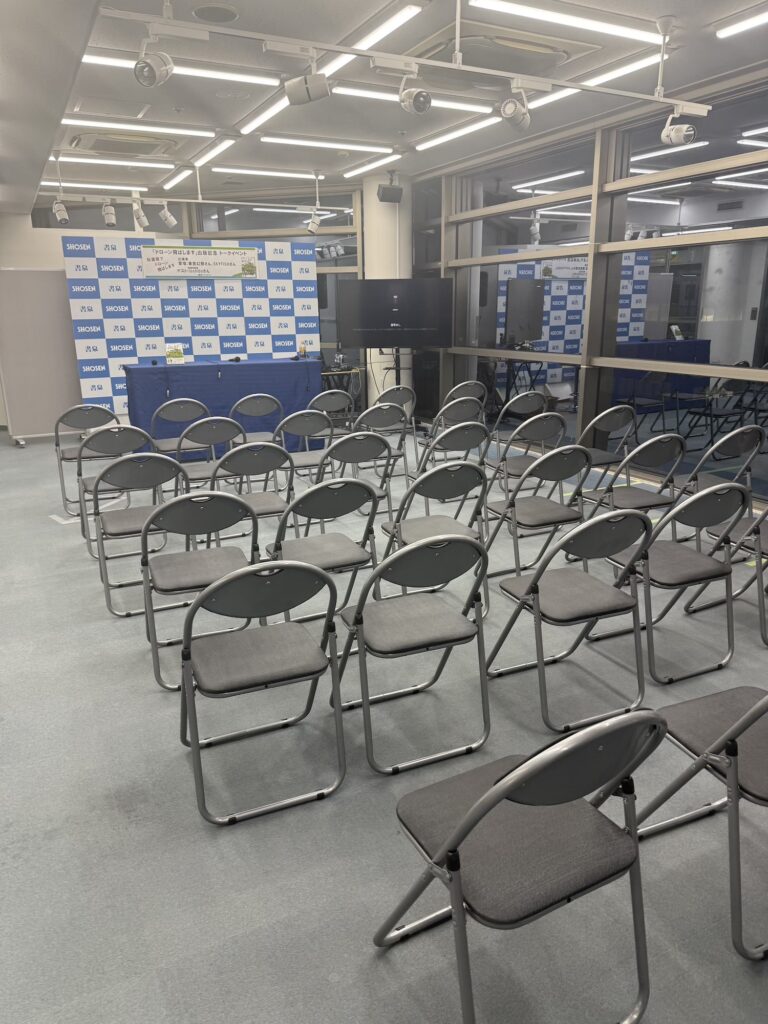 ドローン飛ばします