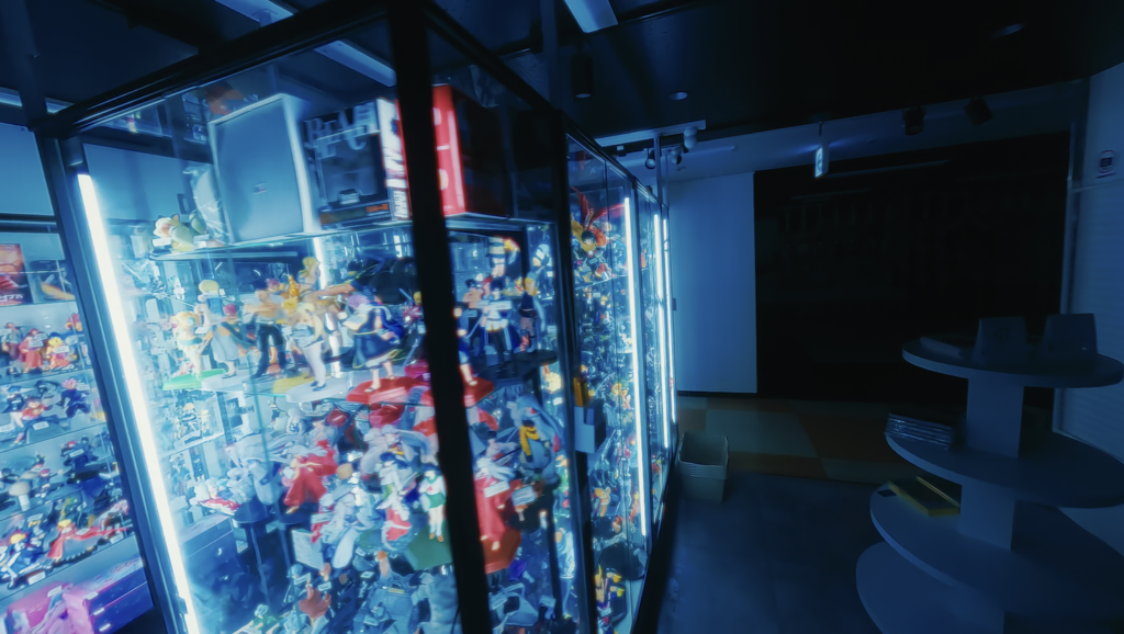 秋葉原のレンタルショーケース専門店「ASTOP」